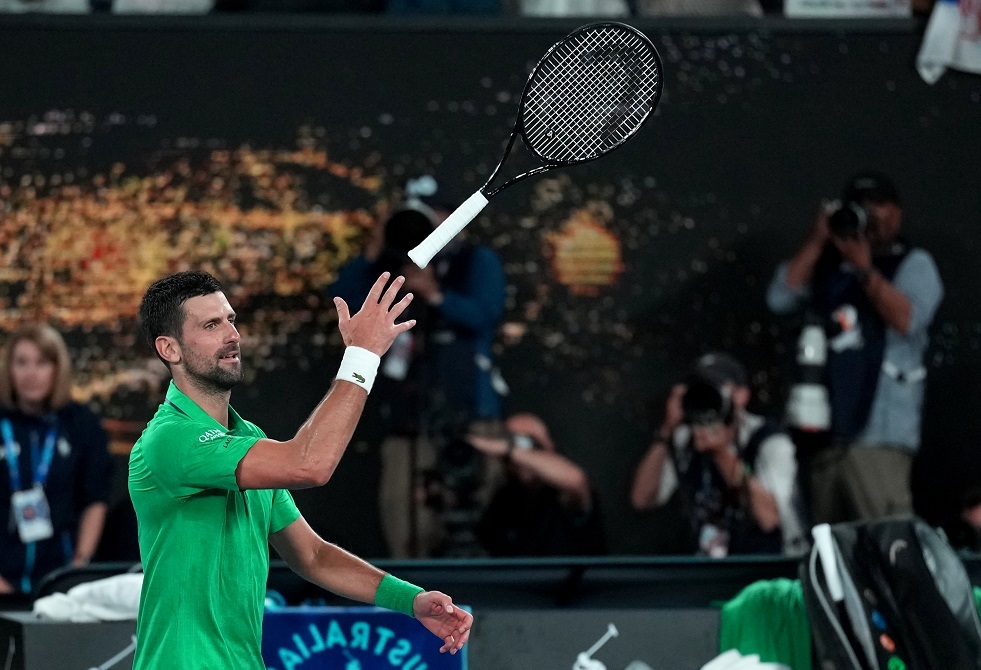 "صراع الجبابرة".. دجوكوفيتش يقهر سينر في بطولة أستراليا (فيديو)