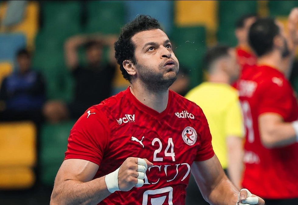 منتخب مصر يتوج بلقب بطل إفريقيا لكرة اليد على حساب تونس (فيديو)