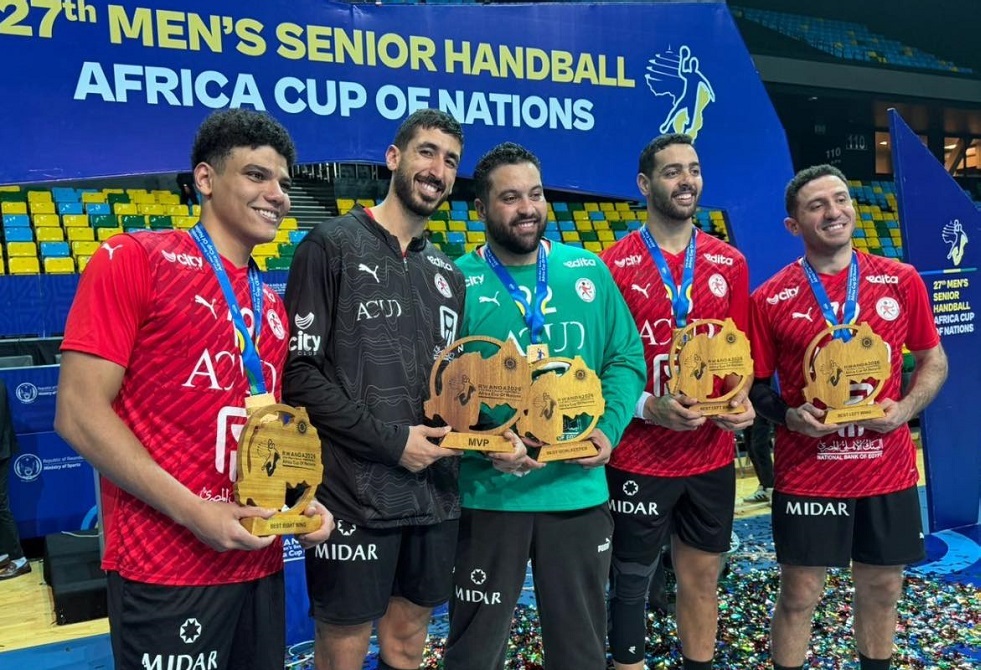منتخب مصر يتوج بلقب بطل إفريقيا لكرة اليد على حساب تونس (فيديو)