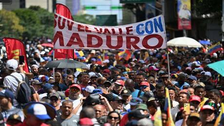 واشنطن تعتقل مادورو