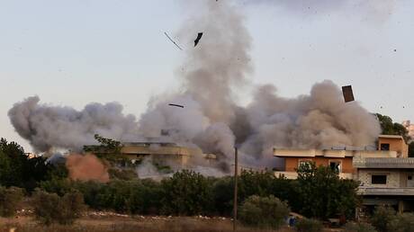  هيئة البث الإسرائيلية: نتنياهو يبلغ وزراء أن هناك ضوء أخضر من ترامب لشن هجوم على لبنان 