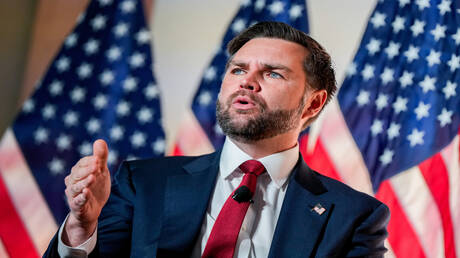 واشنطن تعتقل مادورو