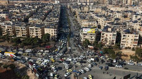 عاجل - الحكومة السورية تعلق على الأحداث المأساوية بين قواتها و"قسد" في حلب 