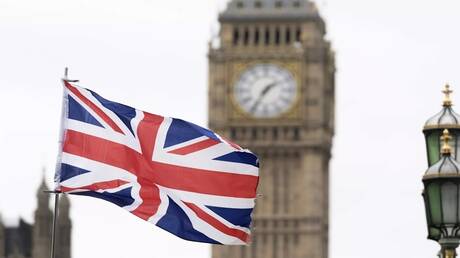 بريطانيا تهدد بفرض إجراءات صارمة تصل إلى الحظر على منصة 