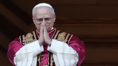 بابا الفاتيكان يندد باستخدام القوة لفرض الهيمنة على دول ذات سيادة