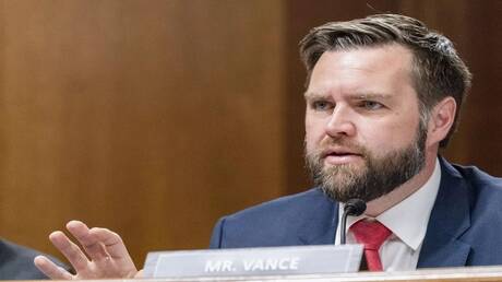 نائب الرئيس الأمريكي يعلق على مخاوف حليف خليجي من "التلقين الإسلامي" في الغرب 