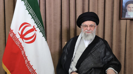 عاجل - خامنئي يرد على تهديدات ترامب 