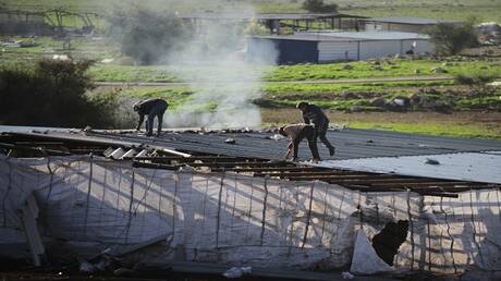 صحيفة عبرية: زيادة هجمات المستوطنين على الفلسطينيين بنسبة 25% العام الماضي