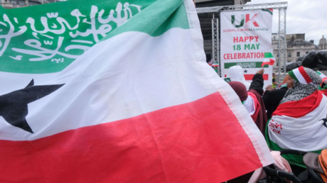 عاجل - صومالي لاند تصدر بيانا بشأن قرار مقديشو إلغاء اتفاقياتها مع الإمارات 