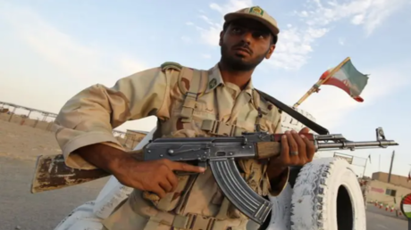 الاستخبارات الإيرانية تعلن تفكيك خلايا إرهابية "صناعة صهيونية" في زاهدان