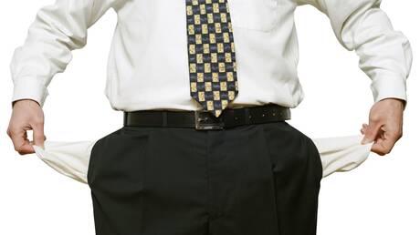 كارثة في سوق العمل الأوروبية.. 100 ألف عامل في قطاع السيارات يفقدون وظائفهم