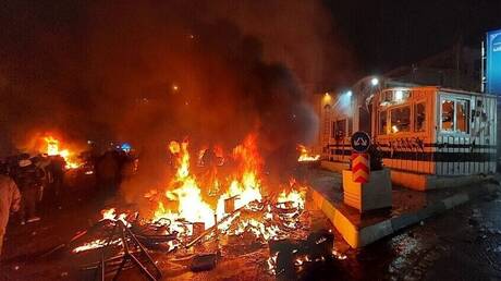 "سيناريو جديد يطبق الآن".. خبير مصري يكشف سر التصعيد ضد إيران 