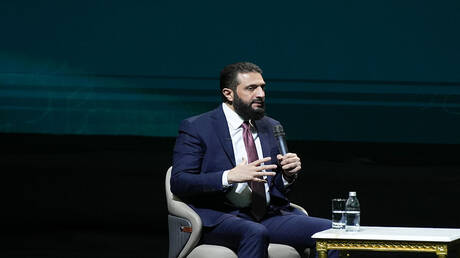 عاجل - تفاعل كبير مع اعتذار قناة كردية عن بث مقابلة أجرتها مع الرئيس السوري أحمد الشرع.. فما الذي حصل؟ 