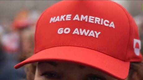 قبعات ساخرة في غرينلاند والدنمارك: 