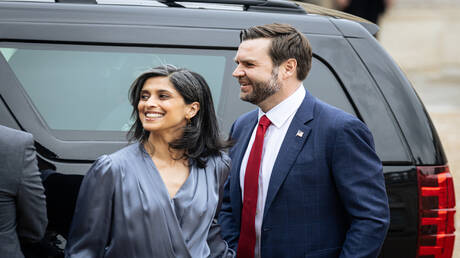 نائب الرئيس الأمريكي والسيدة الثانية يعلنان انتظارهما طفلهما الرابع