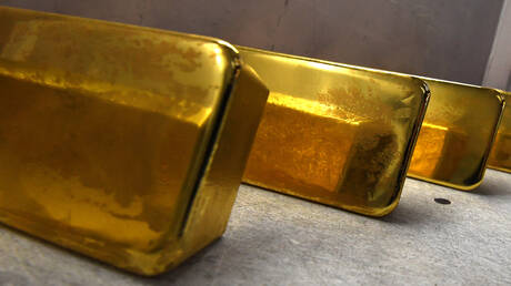 الذهب يحطم حاجز 4800 دولار في ظل التوترات الجيوسياسية