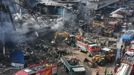 ارتفاع عدد ضحايا حريق كراتشي إلى 50 قتيلا