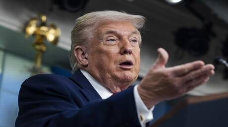 "ديلي ميل": ترامب يريد تقديم مليون دولار لكل مواطن في غرينلاند - عاجل 