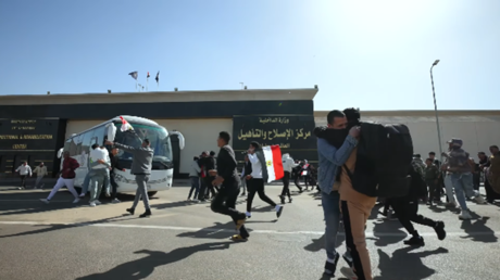 عاجل - مصر.. الإفراج عن آلاف السجناء بمرسوم عفو رئاسي 