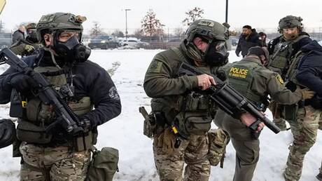 شركة فرنسية تطور لصالح الولايات المتحدة برنامجا يكشف المهاجرين غير الشرعيين ويحدد مكانهم