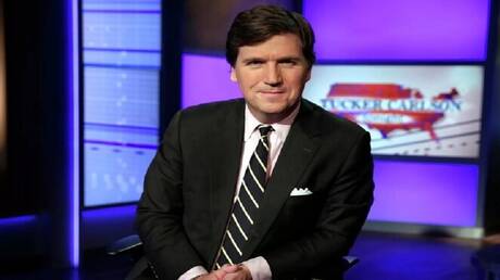 تاكر كارلسون يتهم الـ