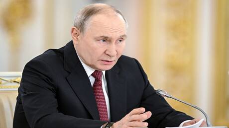 محمد بن زايد يزور روسيا