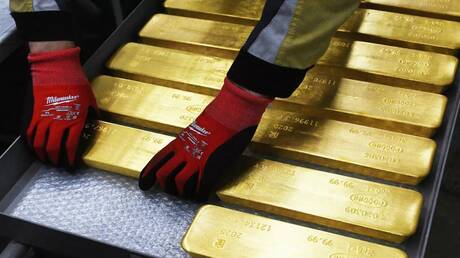 الذهب يهوي من قمته التاريخية 