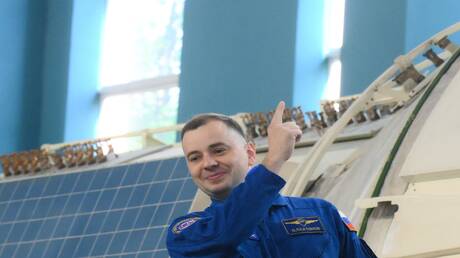 بلاتونوف يشيد بالعلاقة الودية بين الرواد الروس والأمريكيين على متن المحطة الفضائية