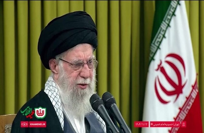 خامنئي: على الأمريكيين أن يعلموا أنهم إذا أشعلوا الحرب ستكون إقليمية