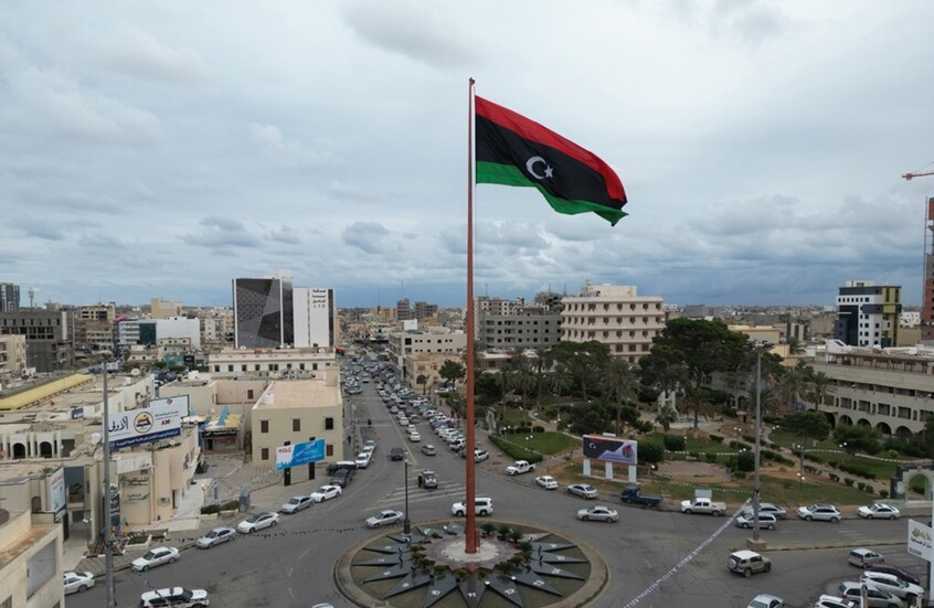 لقاء سري في باريس برعاية أمريكية فرنسية بين وفدين ليبيين لبحث توحيد المؤسسات وتشكيل الحكومة