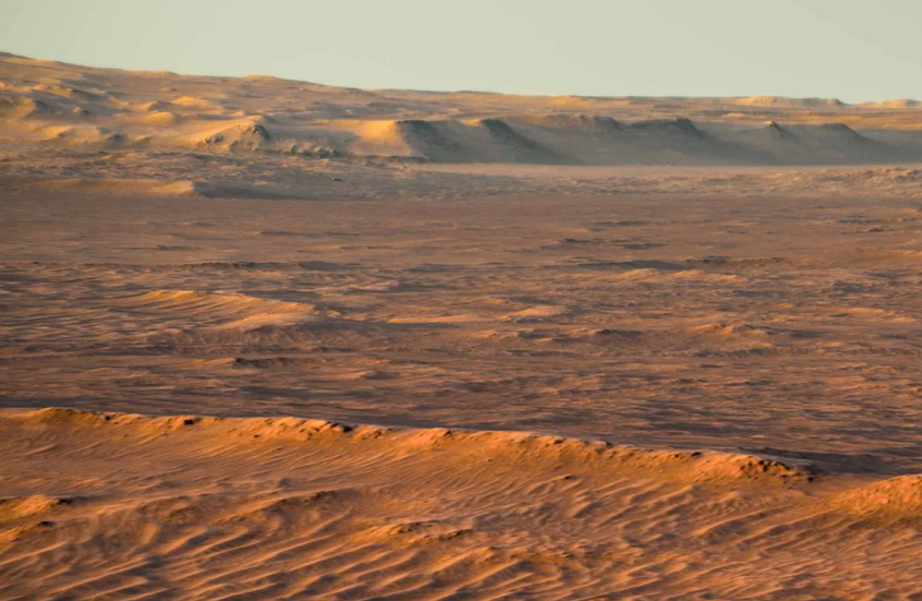 اكتشاف دلائل على مياه مستقرة وأنظمة جوفية قديمة في فوهة جيزيرو المريخية