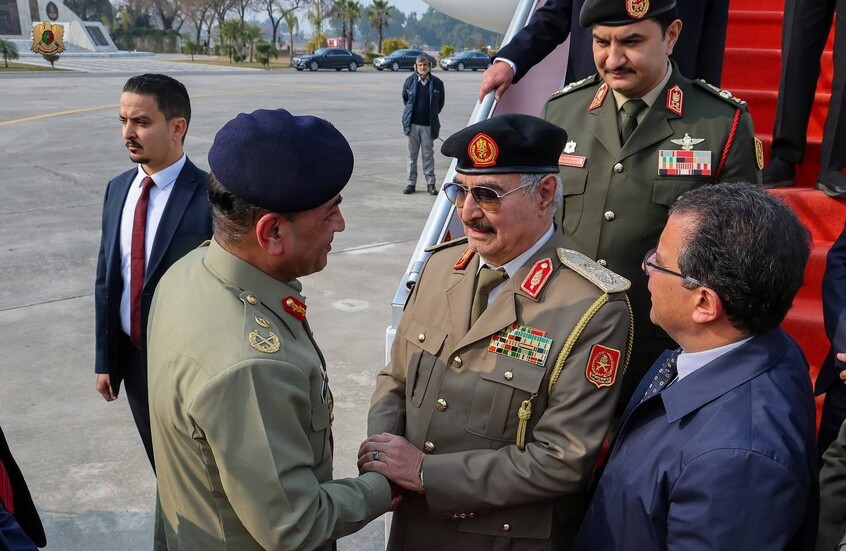 حفتر وصدام يبحثان تعزيز التعاون الثنائي مع قيادة الجيش الباكستاني (صور + فيديو)
