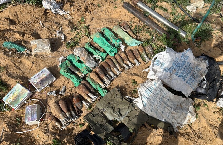 الجيش الإسرائيلي: العثور على 110 قذائف هاون في مساعدات تابعة لـ"الأونروا" (فيديو)