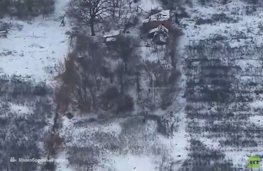 جمهورية دونيتسك.. مشاهد للعمليات القتالية أثناء تحرير بلدة توريتسكوي