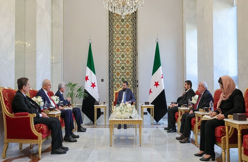 الشرع يؤكد الالتزام بحقوق الأكراد دستوريا