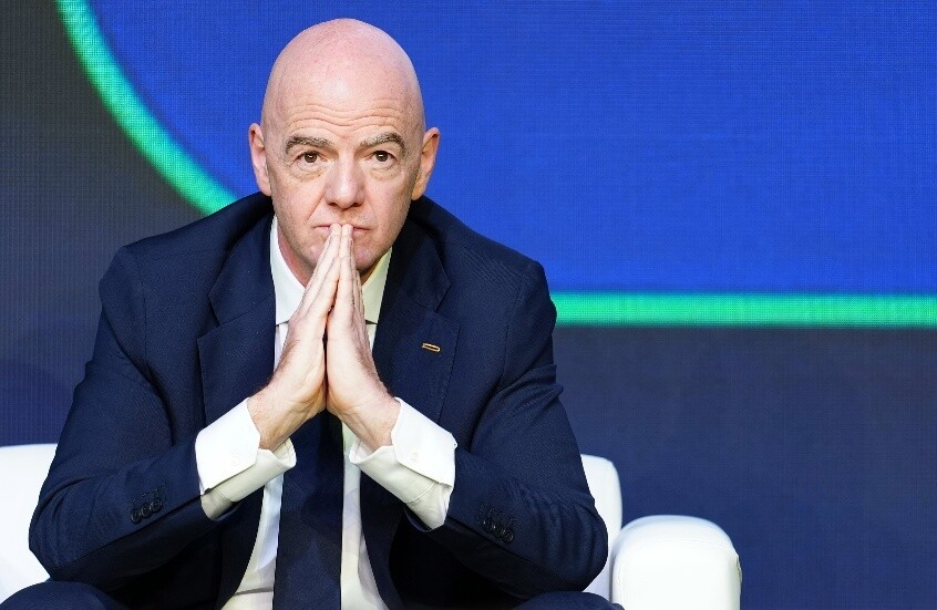 بعد تصريحاته عن روسيا.. إنفانتينو على قائمة موقع "ميروتفوريتس" النازي الأوكراني