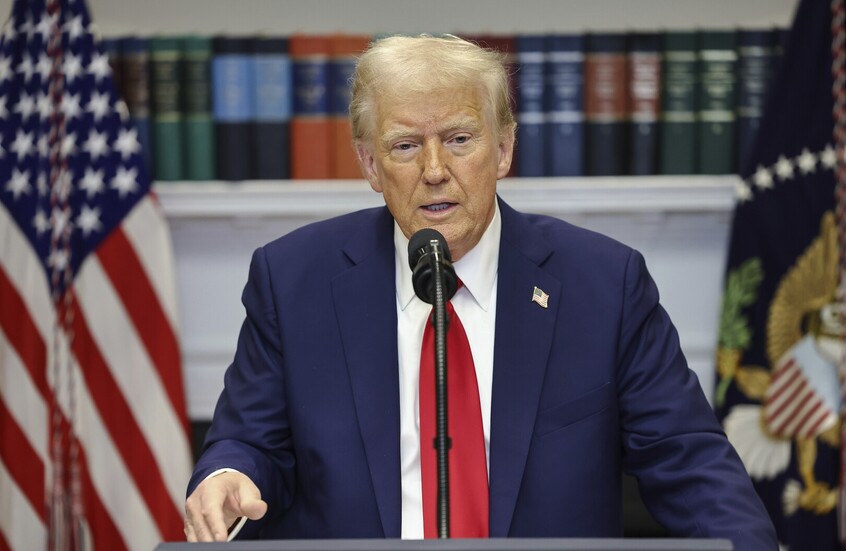 ترامب: أنا من اخترع اسم "السلاح السري" الذي استخدم بعملية اعتقال مادورو (فيديو)