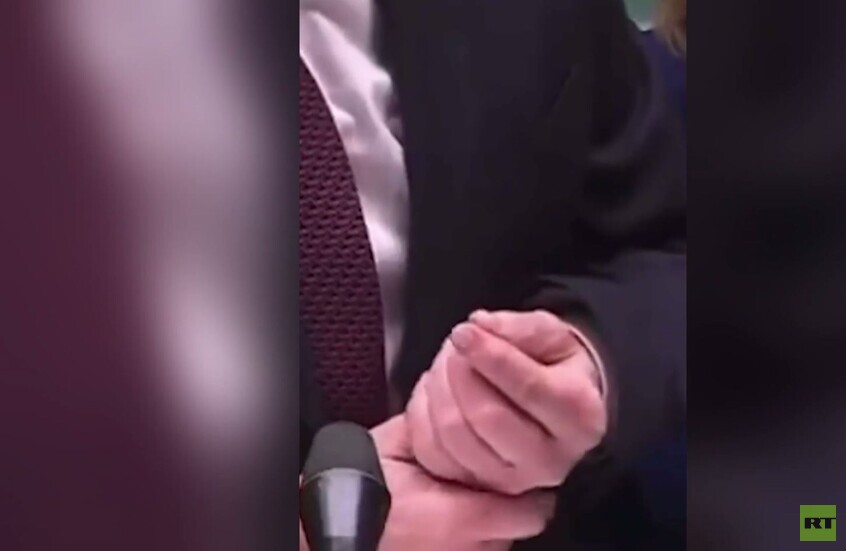 علامات توتر واضحة على رئيس الوزراء البريطاني كير ستارمر خلال إدلائه بشهادته في قضية إبستين