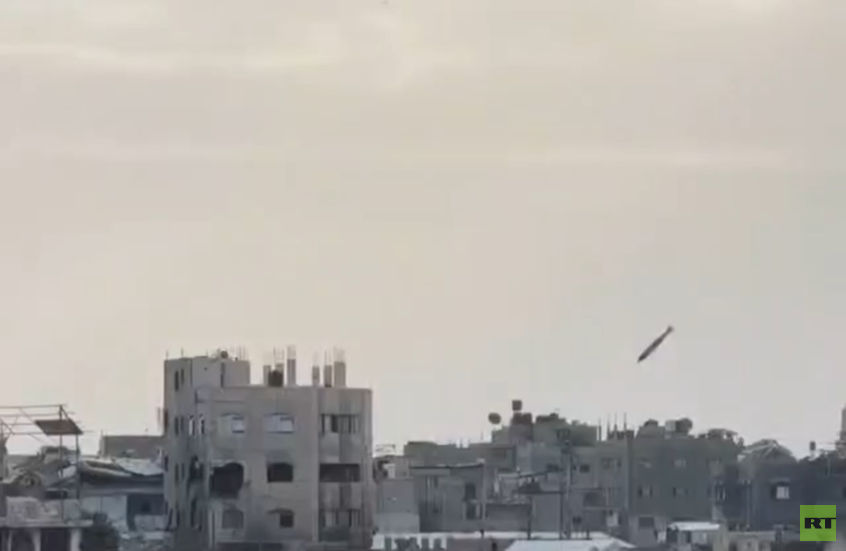 تصعيد عسكري واسع في غزة.. الجيش الإسرائيلي ينسف مباني ويستهدف المواطنين في مناطق متفرقة من القطاع