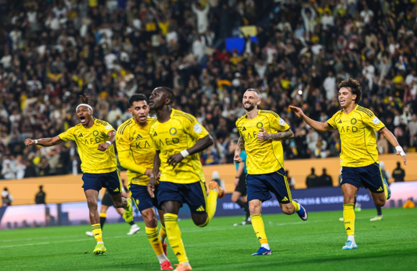 تصرف غريب من لاعبي نادي النصر والمدرب جيسوس بعد فوزهم على الاتحاد