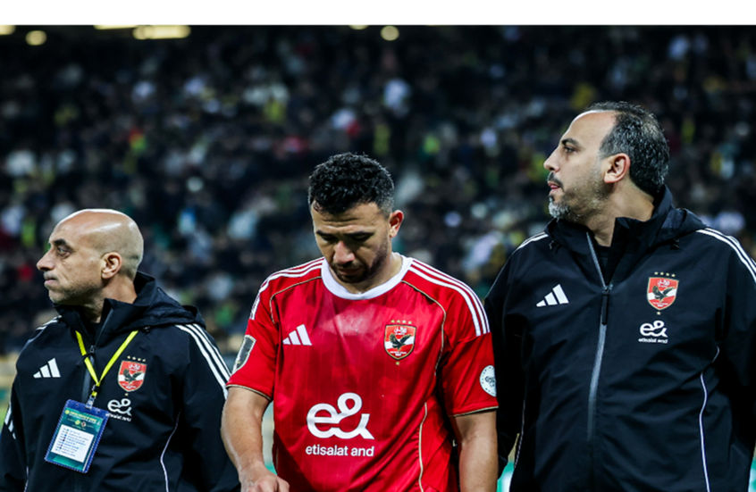 الأهلي المصري يكشف تفاصيل إصابة نجمه تريزيغيه في مباراة شبيبة القبائل