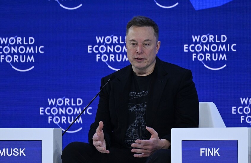 ماسك يتعهد بدفع تكاليف المحاماة للأشخاص الذين يدلون بشهادتهم حول عملاء إبستين