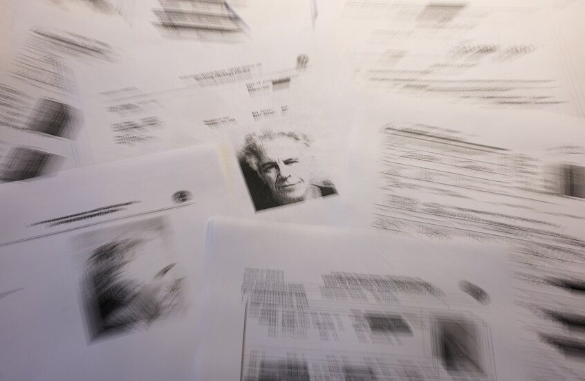 مفاجأة مدوية جديدة.. ضحية عمرها 9 سنوات و6 رجال نافذين بينهم مسؤول أجنبي رفيع في ملف قضية إبستين