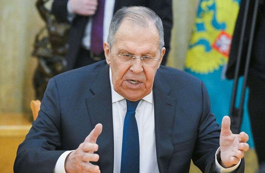 لافروف: المفاوضات حول أوكرانيا مستمرة والطريق لا يزال طويلا