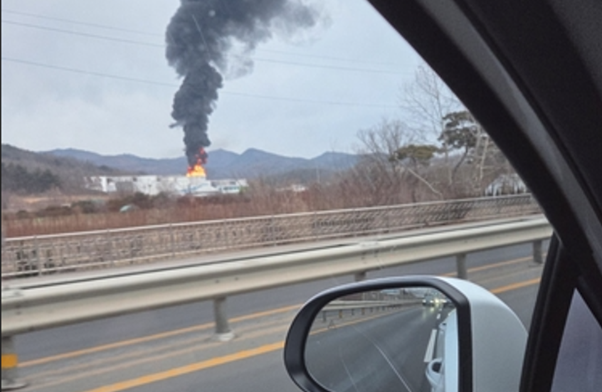اندلاع حريق عقب انفجار في منشأة لتخزين النفط في كوريا الجنوبية