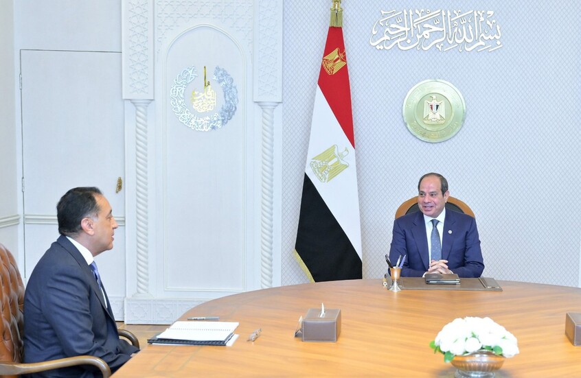 أول تحرك للسيسي لتغيير الحكومة المصرية