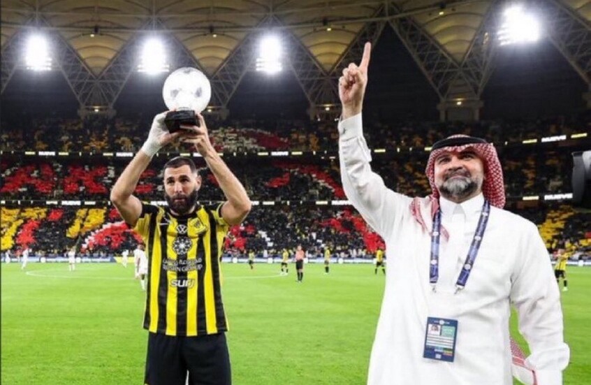 الاستفادة ماليا؟ رئيس نادي الاتحاد السعودي يكشف كواليس رحيل بنزيما (فيديو)