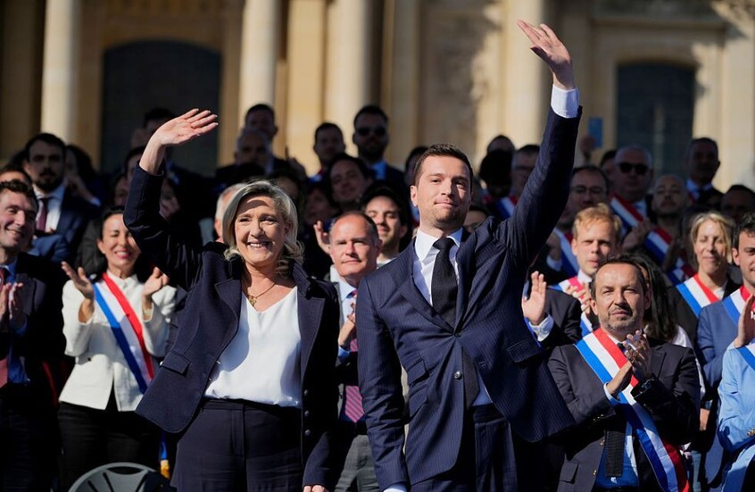 اليمين المتطرف يشوه الثقافة الفرنسية