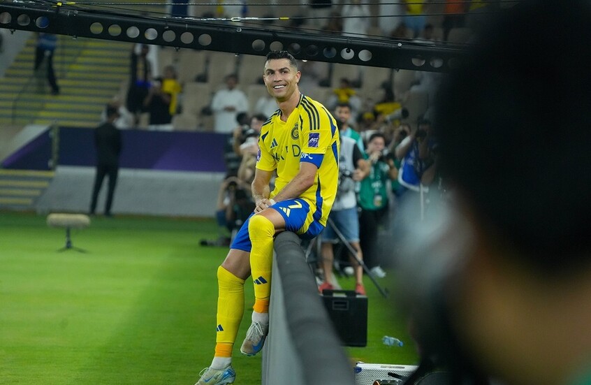 "رونالدو يفرض شروطه".. الكششف عما وراء كواليس اجتماع كريستيانو وصندوق الاستثمارات السعودي (فيديو)