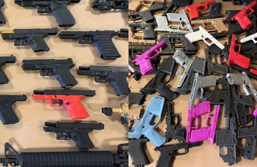 كاليفورنيا.. مصادرة أكثر من 165 قطعة سلاح ناري وطابعات ثلاثية الأبعاد لتصنيع الأسلحة (صور)